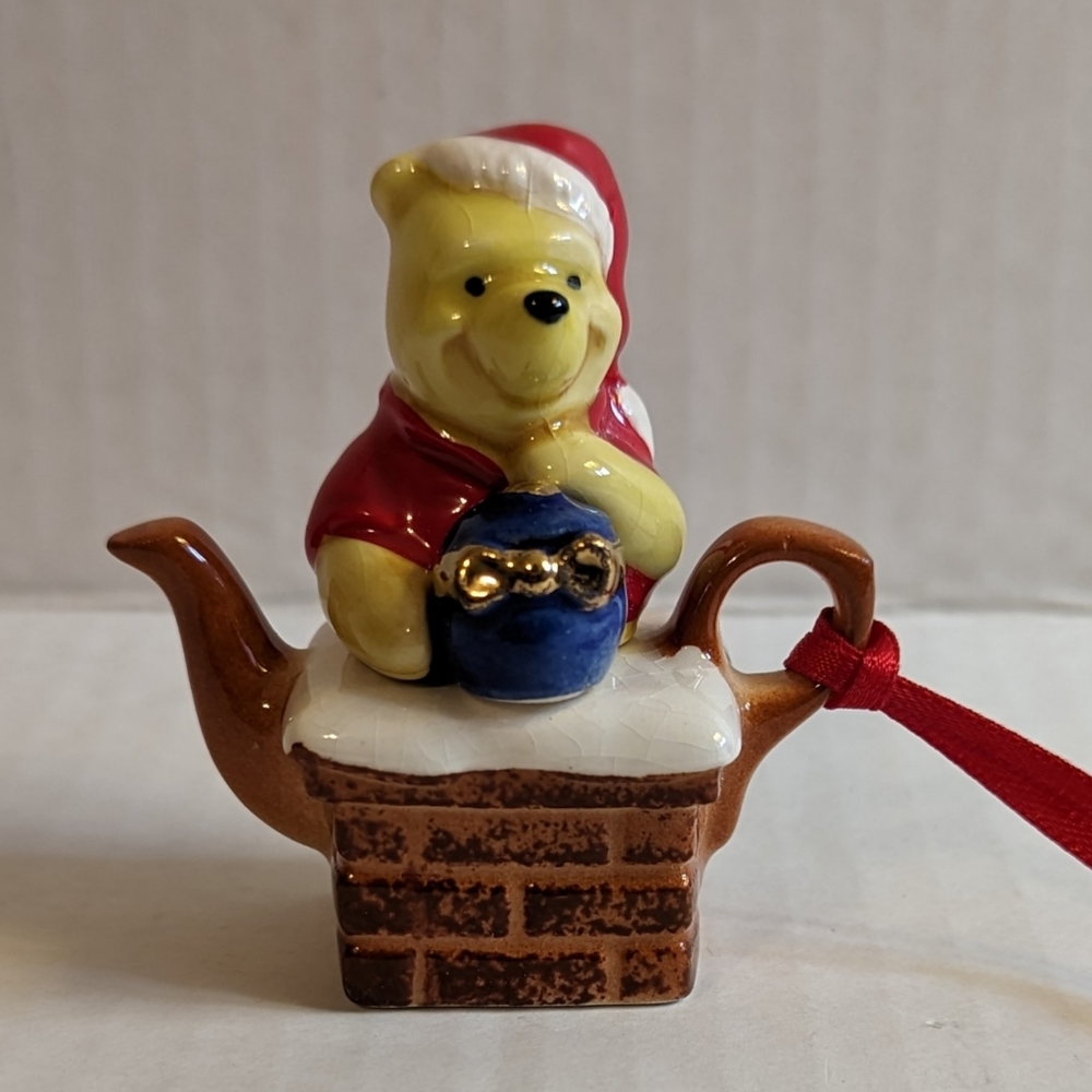 Paul Cardew Limited Edition Pooh Santa Tiny Teapot Ornament